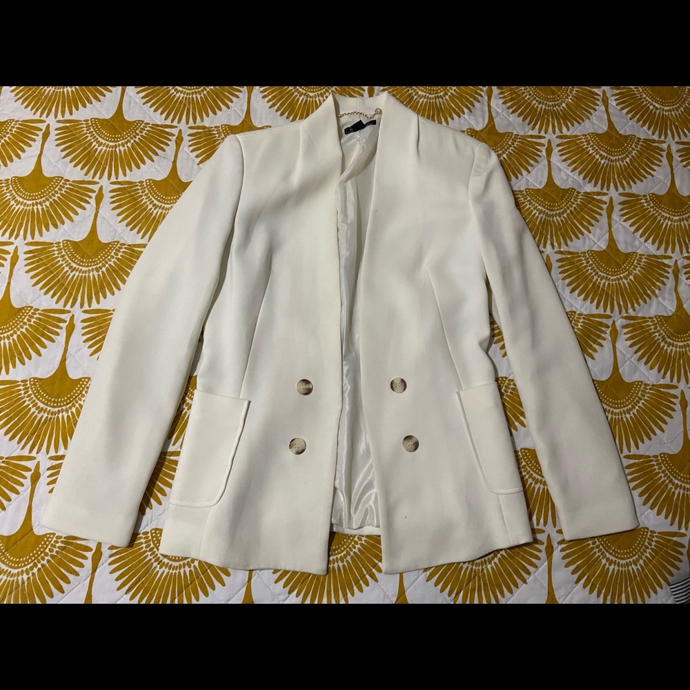 White blazer size M